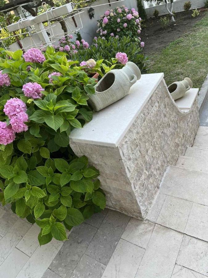 Studio Rooms Moncherie Ulcinj Exterior foto